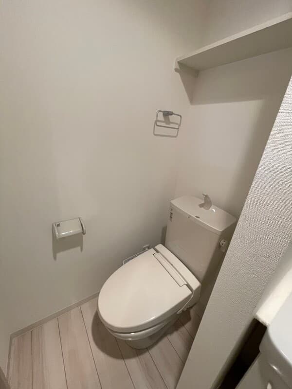 Room image 14