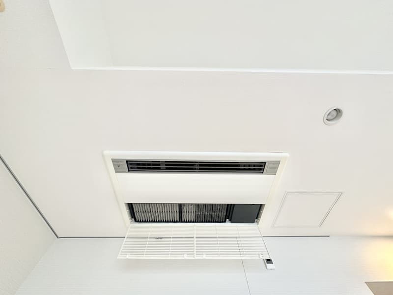 Room image 11
