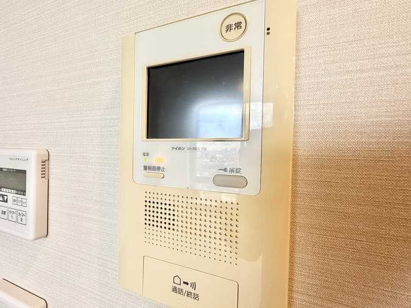 Room image 12