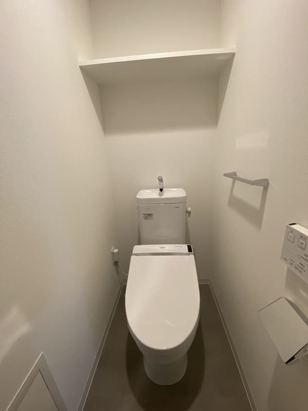 Room image 8