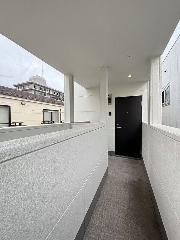 Room image 12
