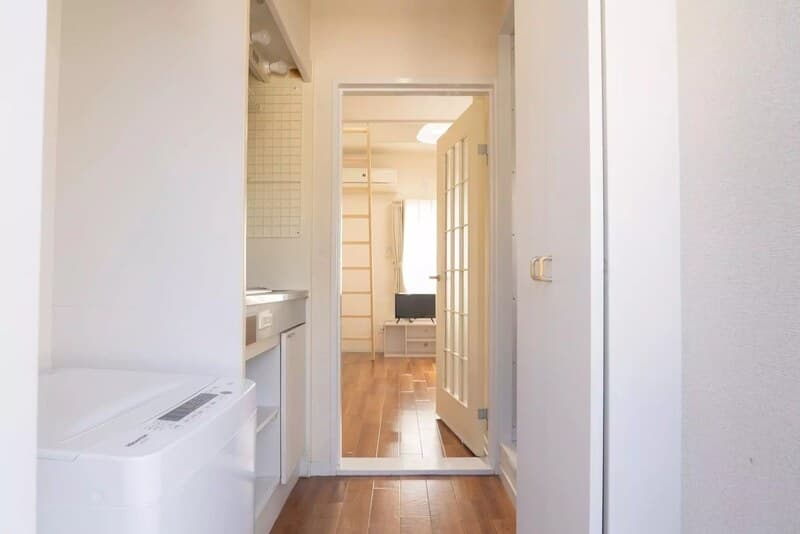 Room image 10
