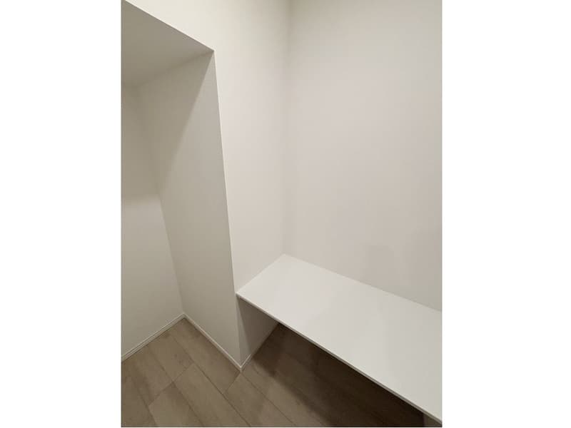 Room image 13
