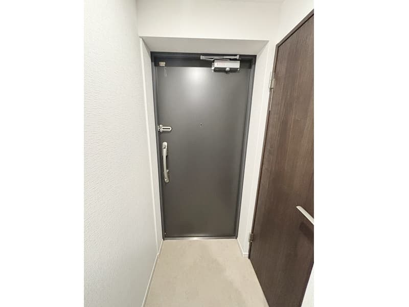 Room image 16