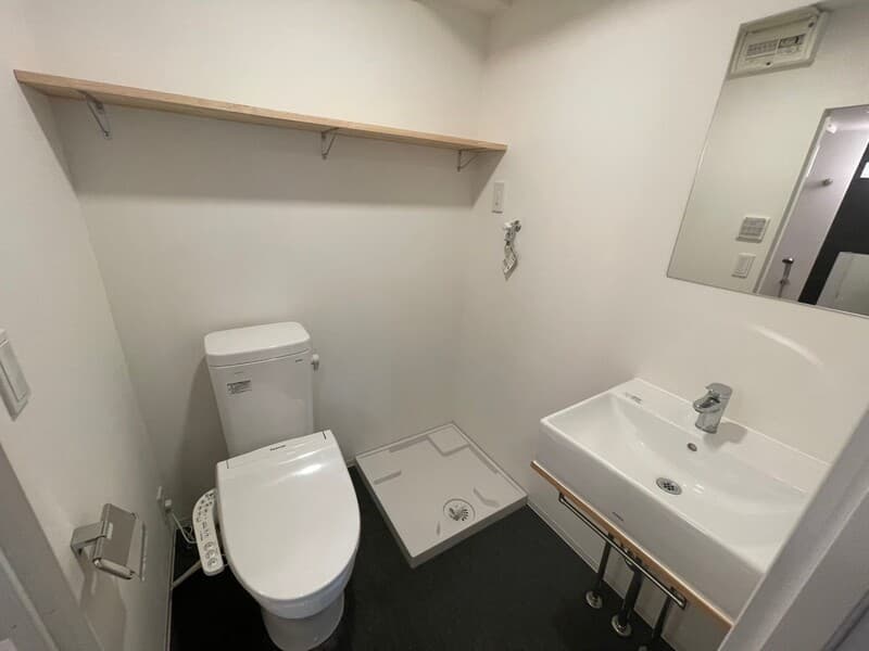 Room image 10