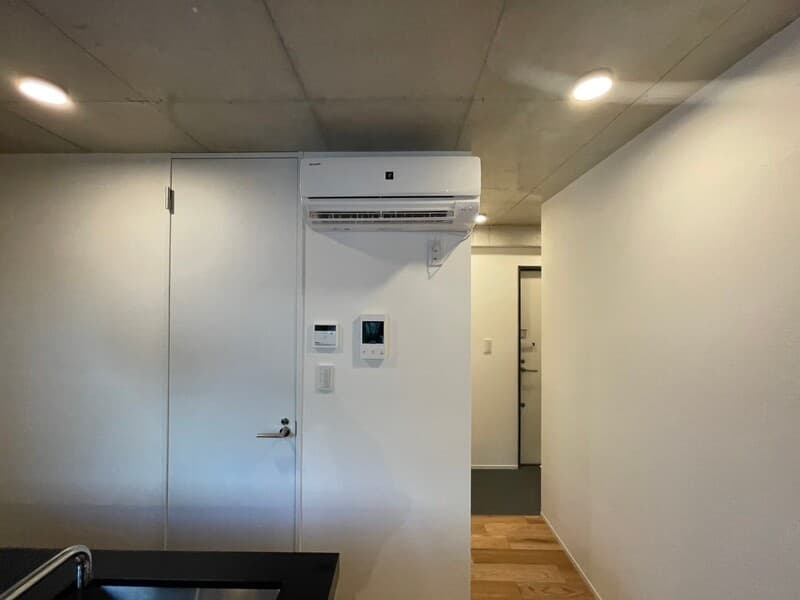 Room image 13