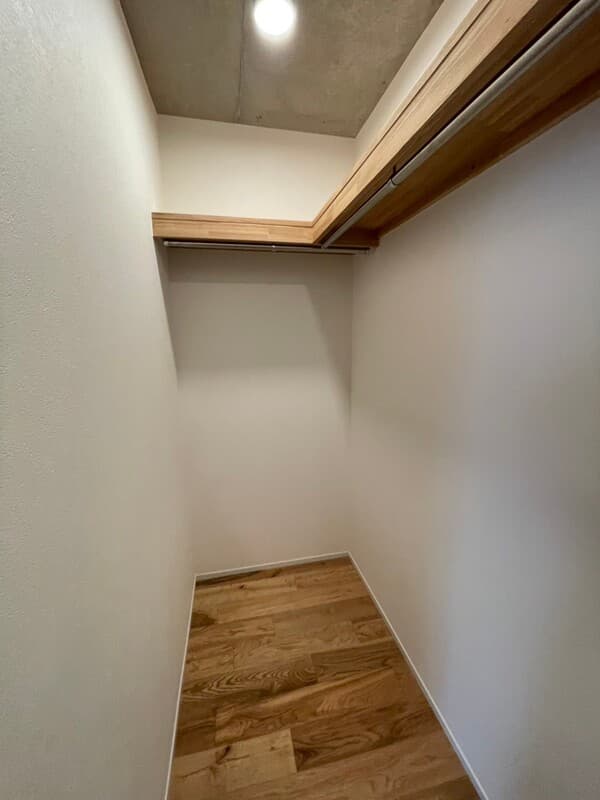 Room image 14