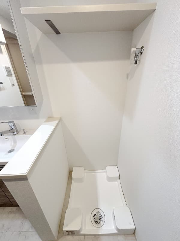 Room image 15