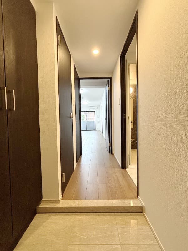 Room image 16