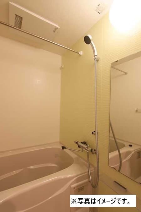 Room image 11