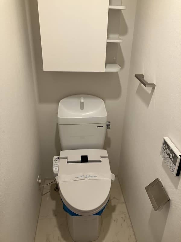 Room image 8
