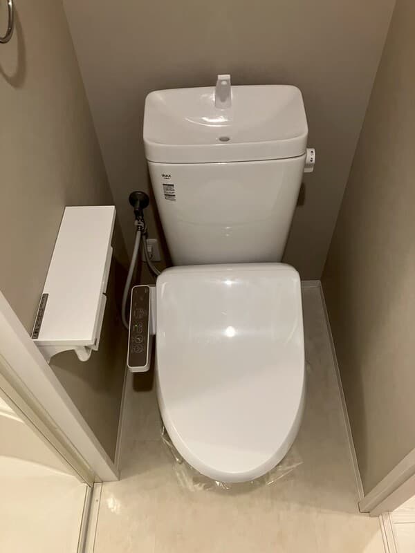 Room image 8