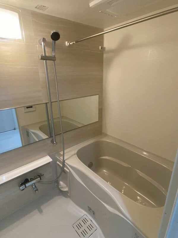 Room image 10