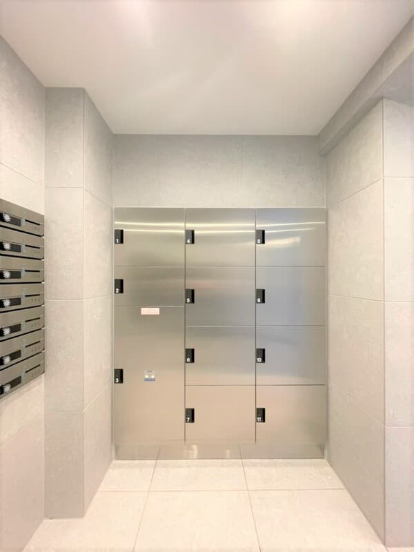 Room image 12