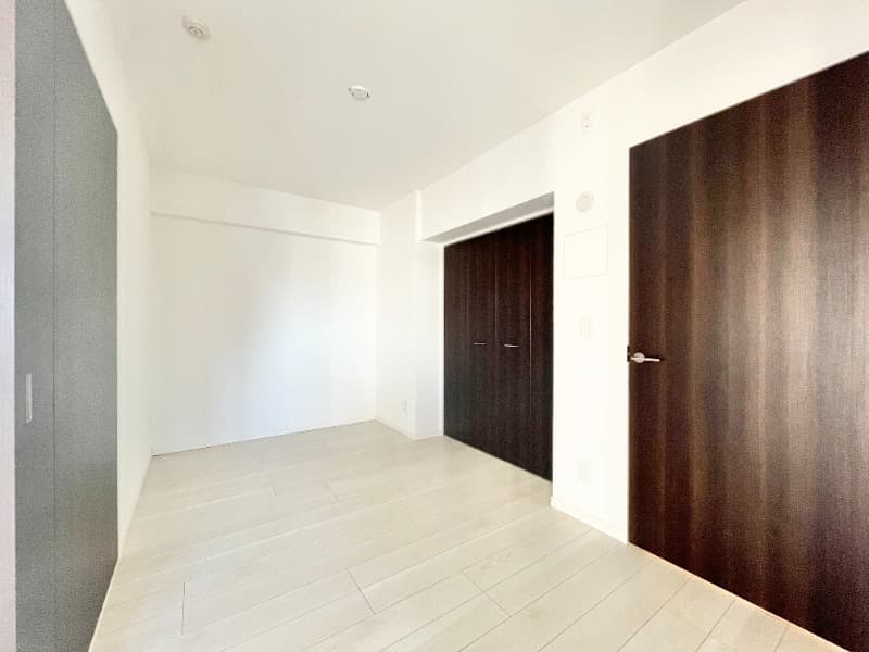 Room image 15