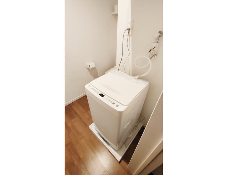 Room image 9