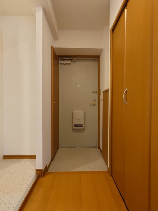 Room image 11