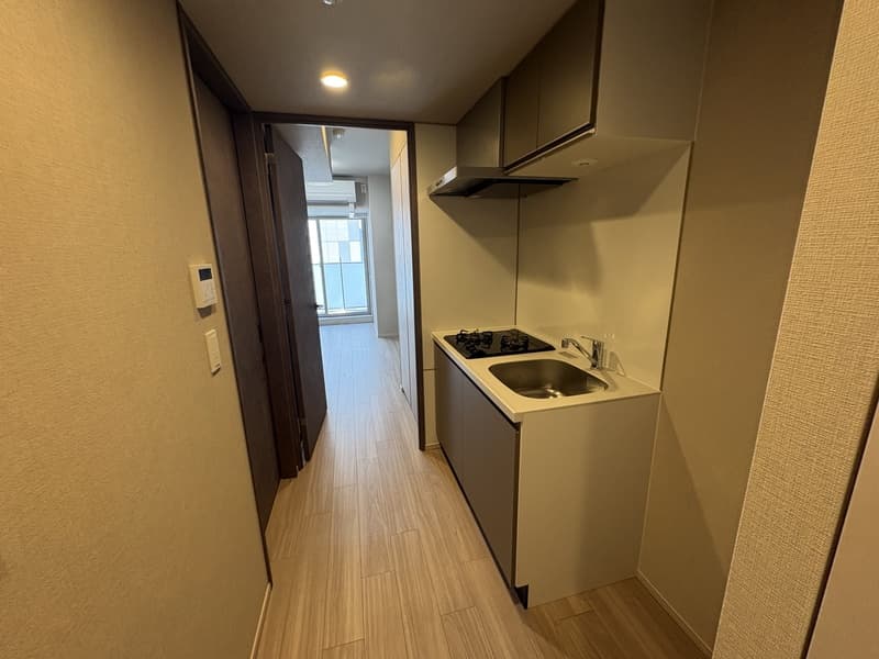 Room image 8