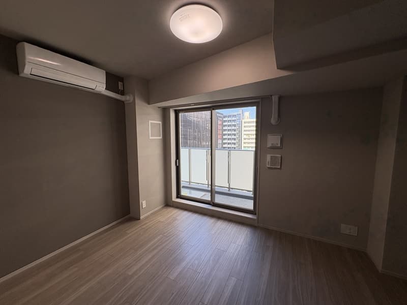 Room image 13
