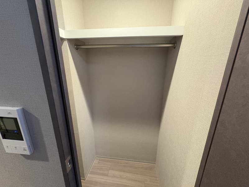 Room image 16