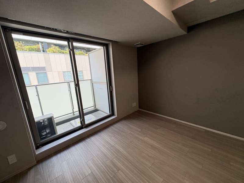 Room image 9