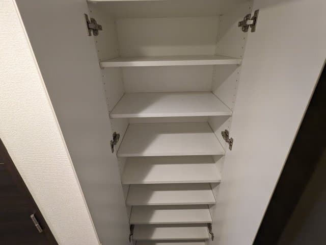 Room image 10