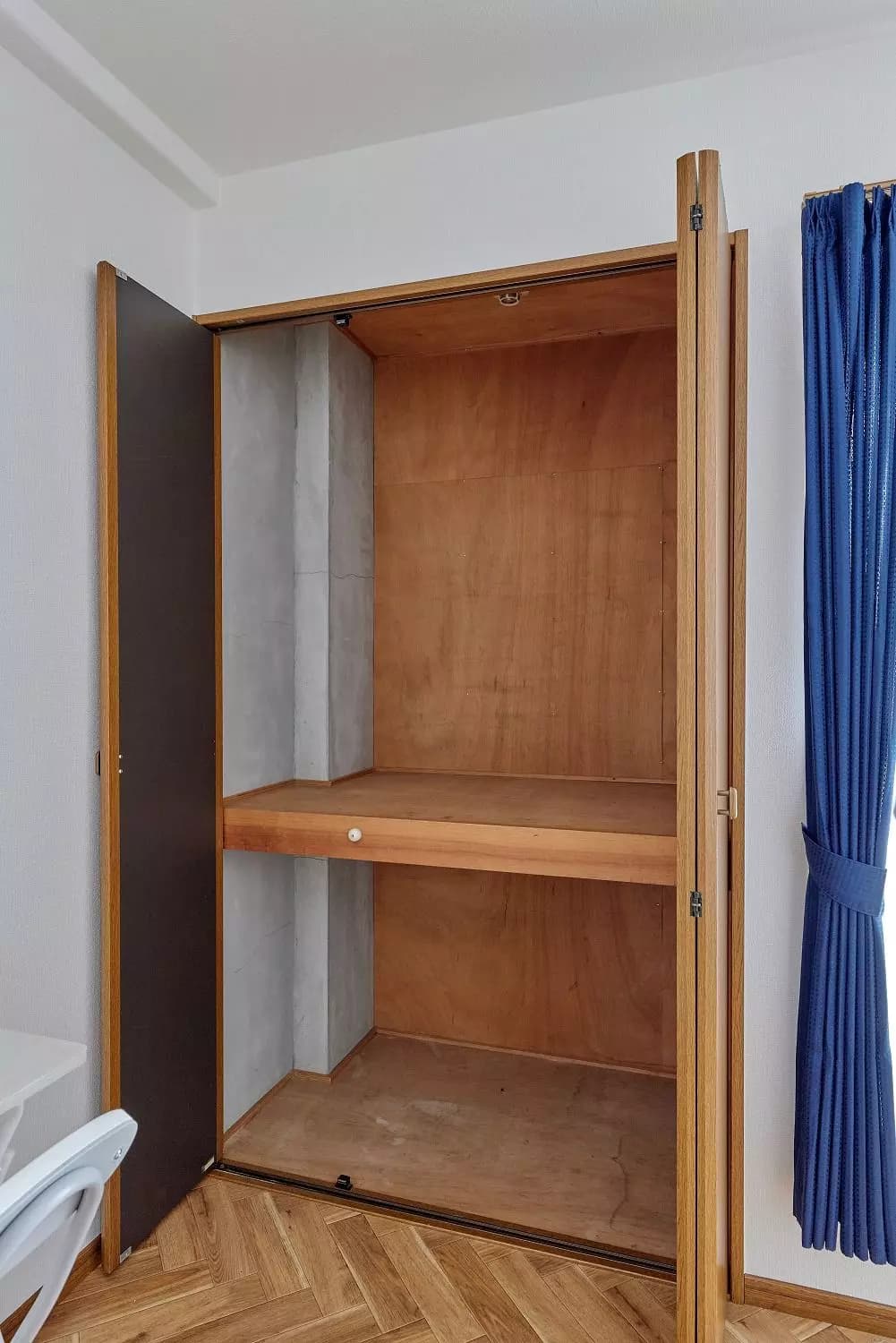 Room image 12