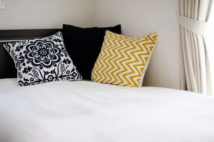 Room image 12