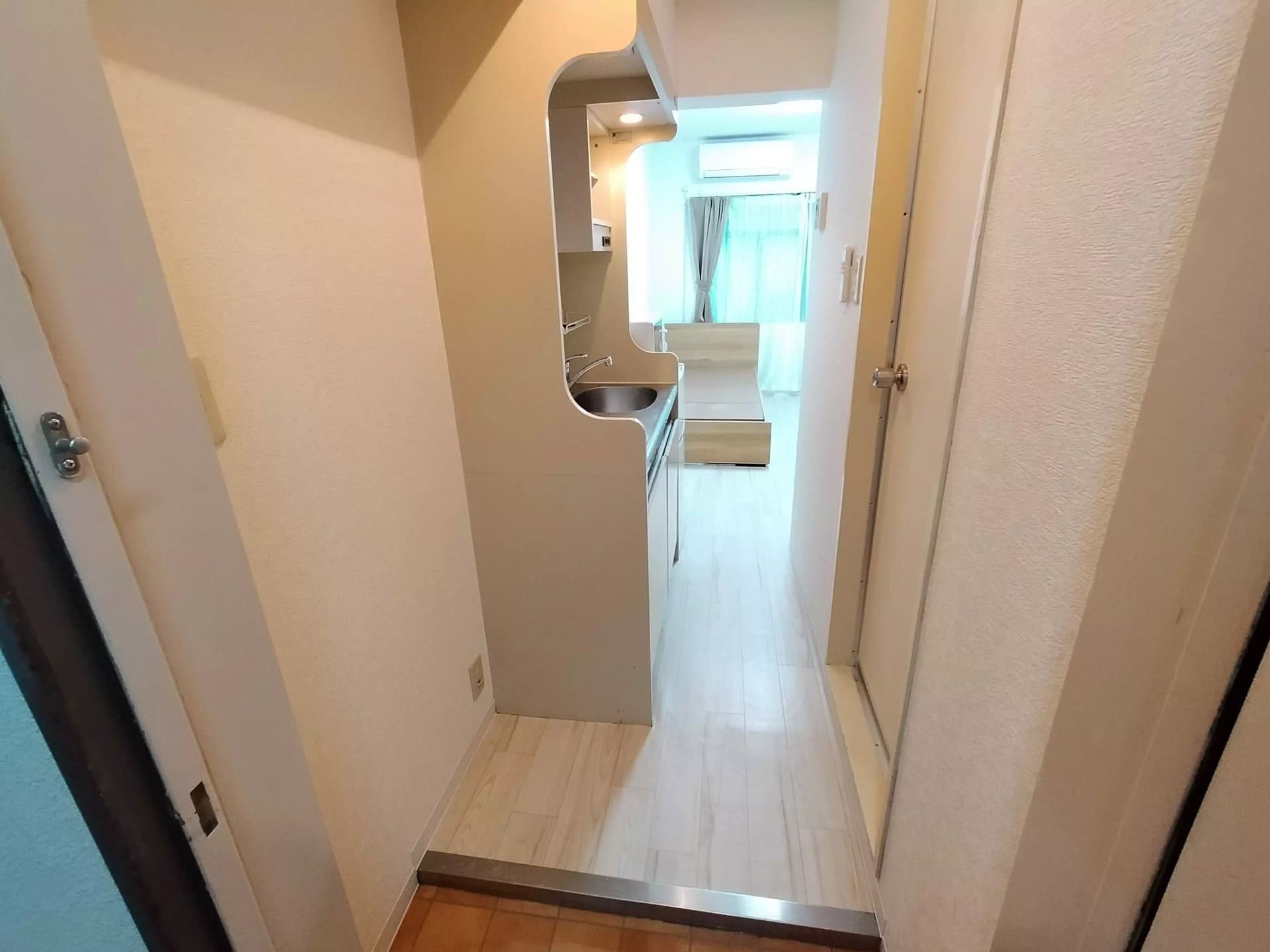 Room image 9