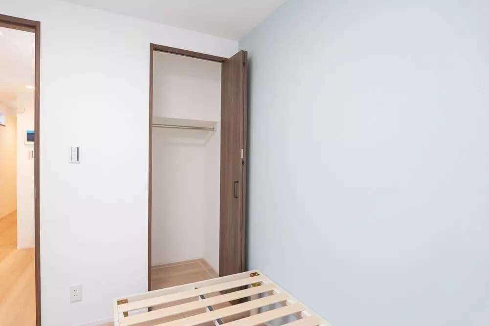 Room image 13