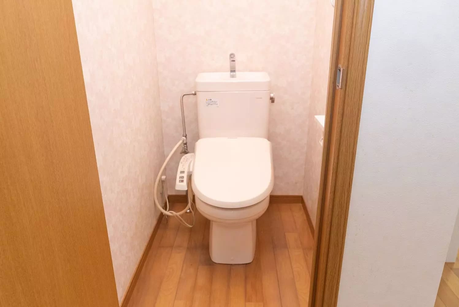 Room image 8
