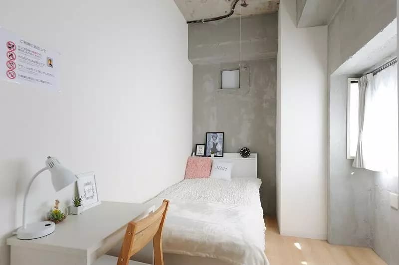 Room image 10