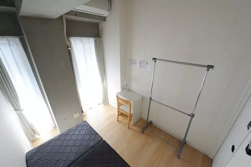 Room image 13