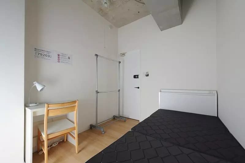 Room image 15