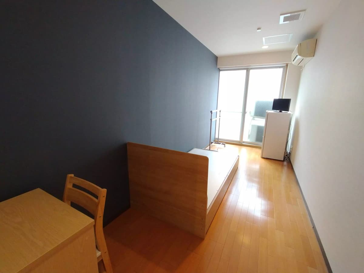 Room image 11