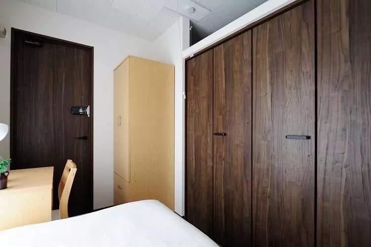 Room image 15