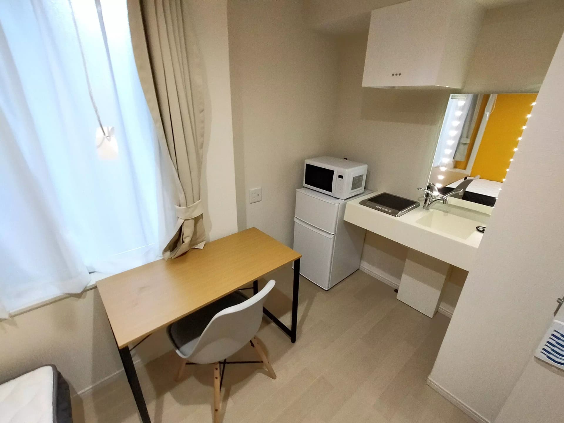 Room image 9