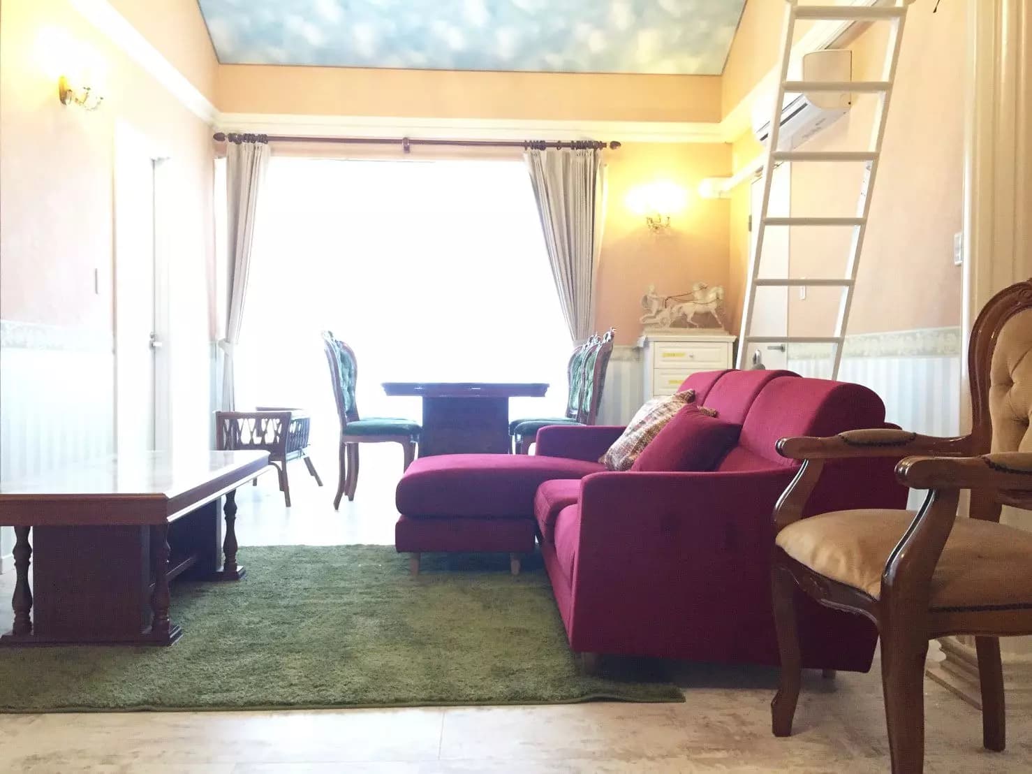 Room image 9