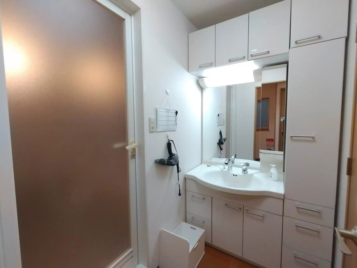 Room image 13