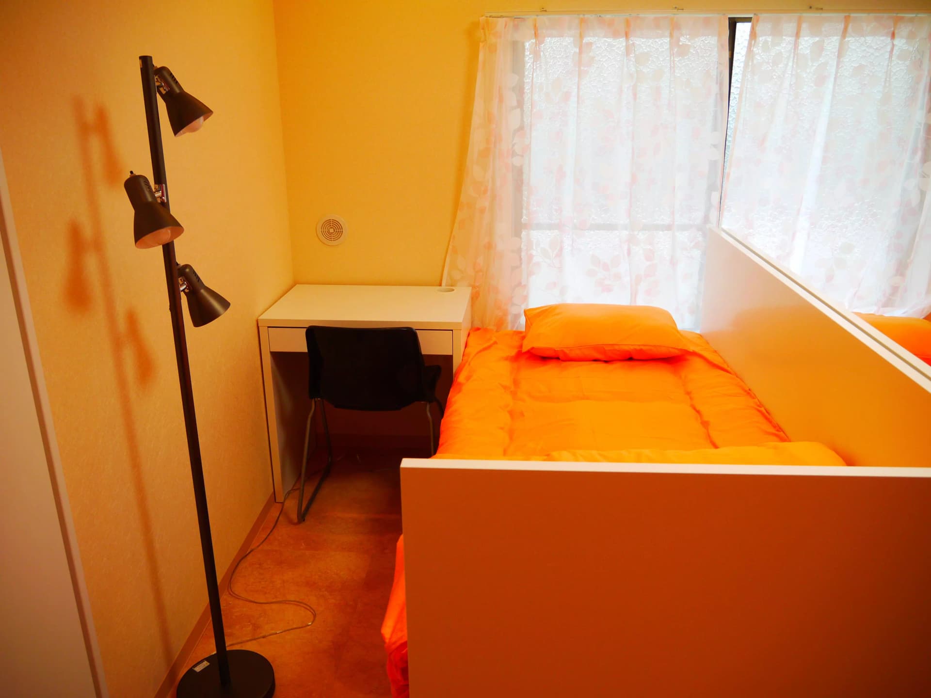 Room image 13