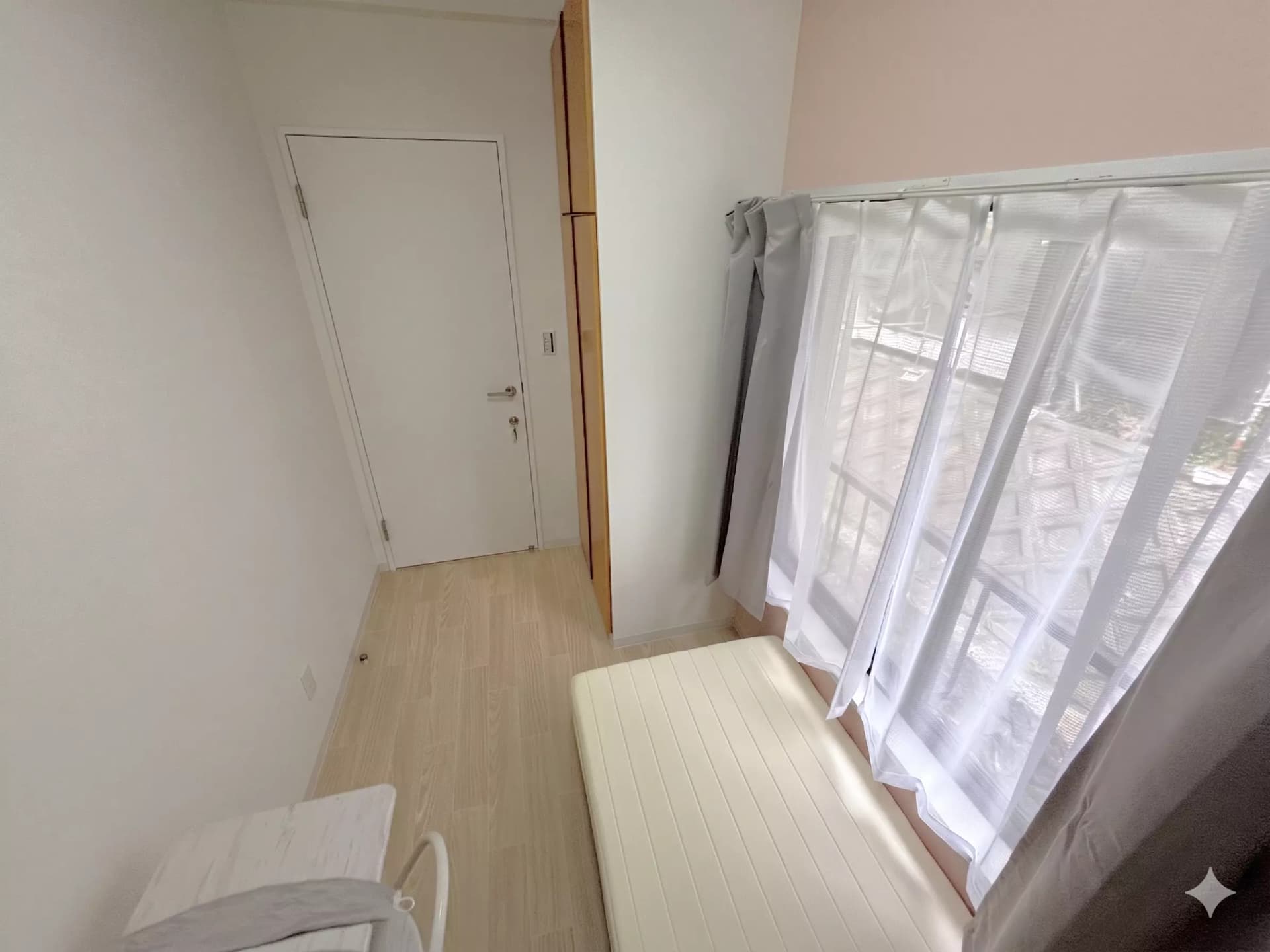 Room image 13