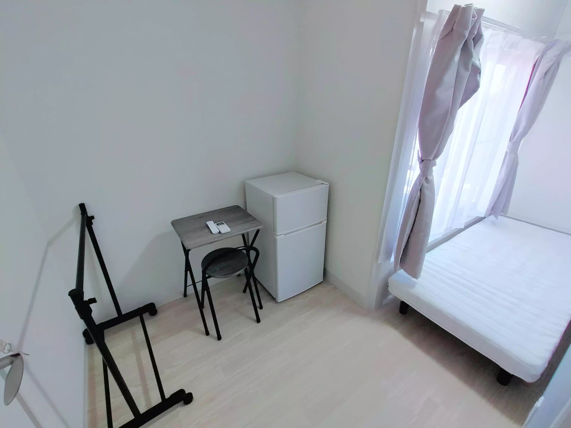 Room image 15