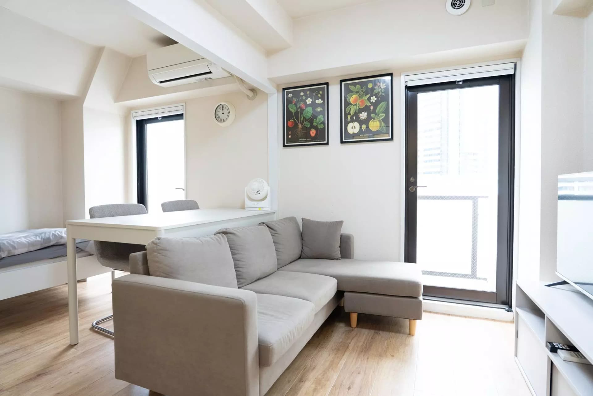 Room image 10
