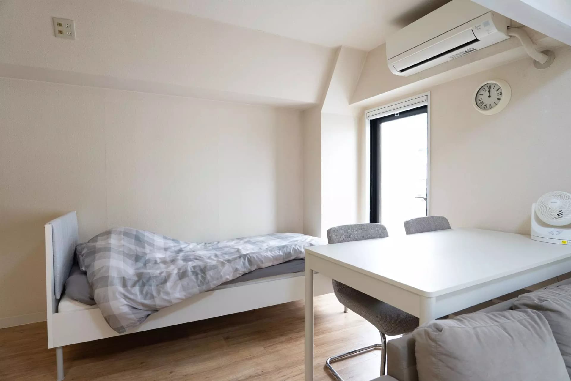 Room image 12