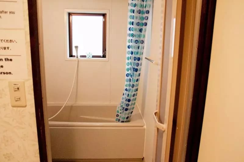 Room image 16