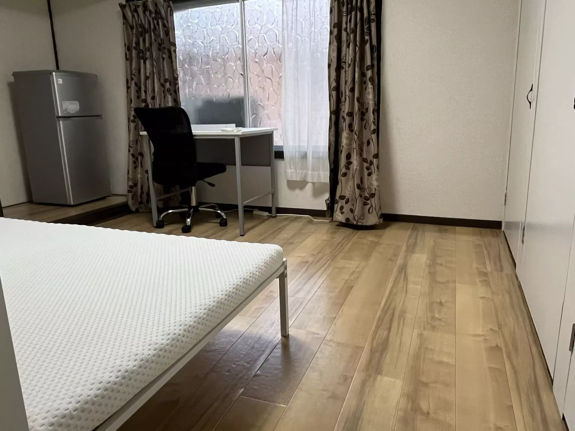 Room image 13