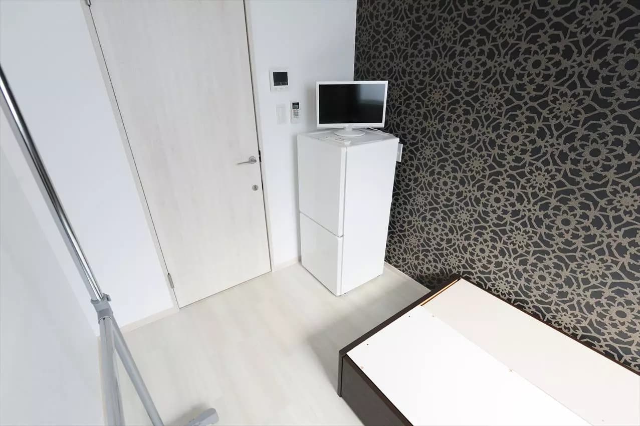Room image 8
