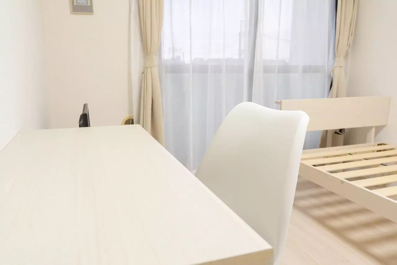 Room image 12