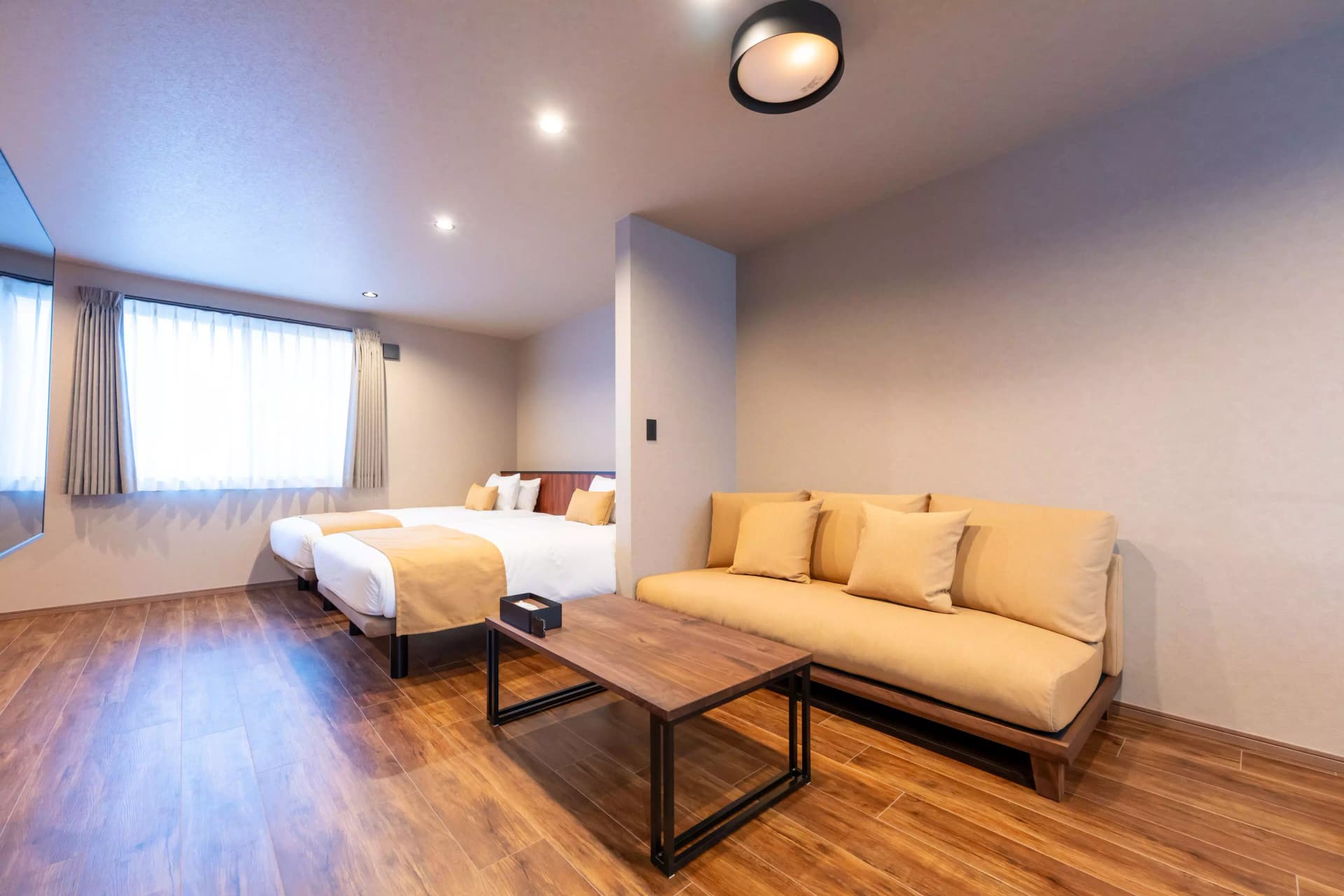 Room image 11