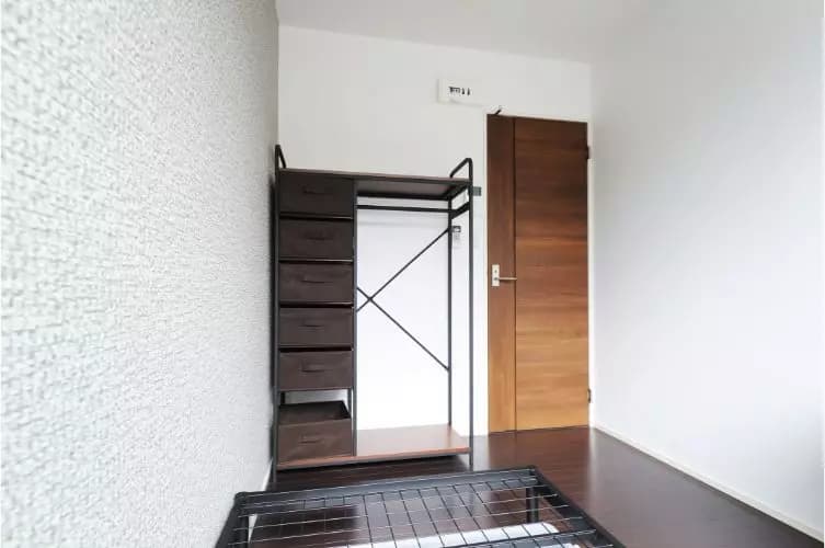 Room image 16